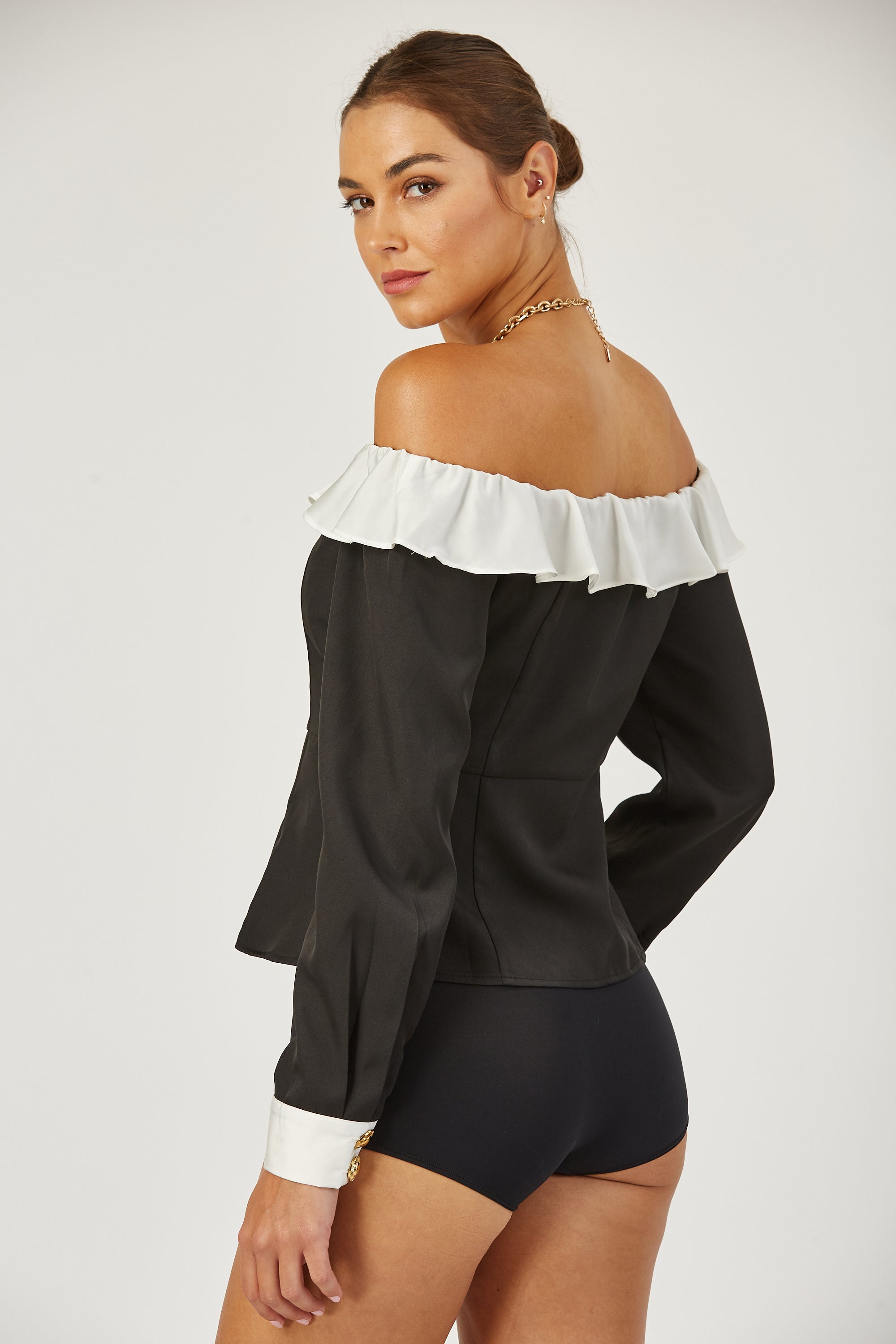 Frankie off shoulder suiting top image 3
