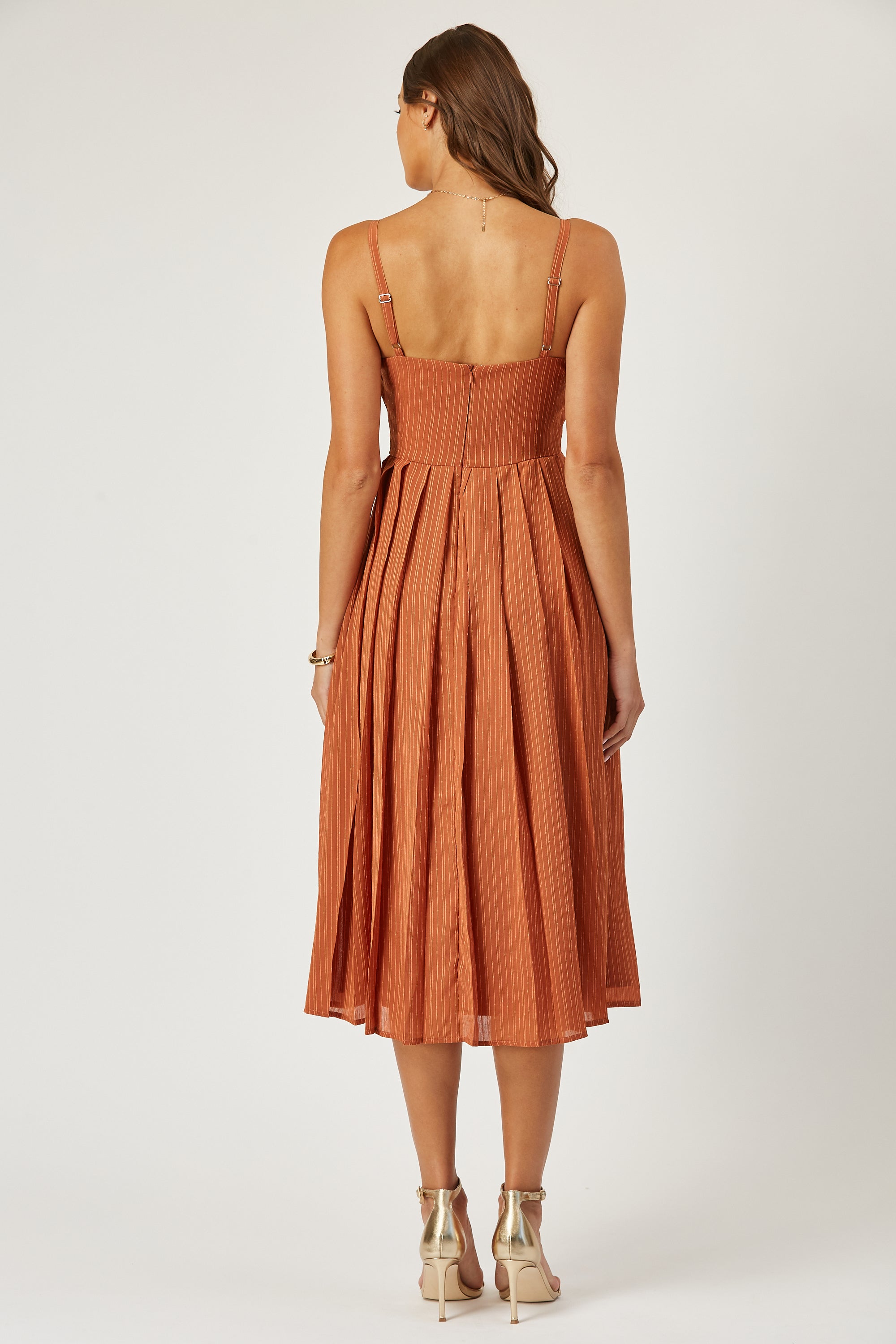 Seraphena twist detail midi dress image 3